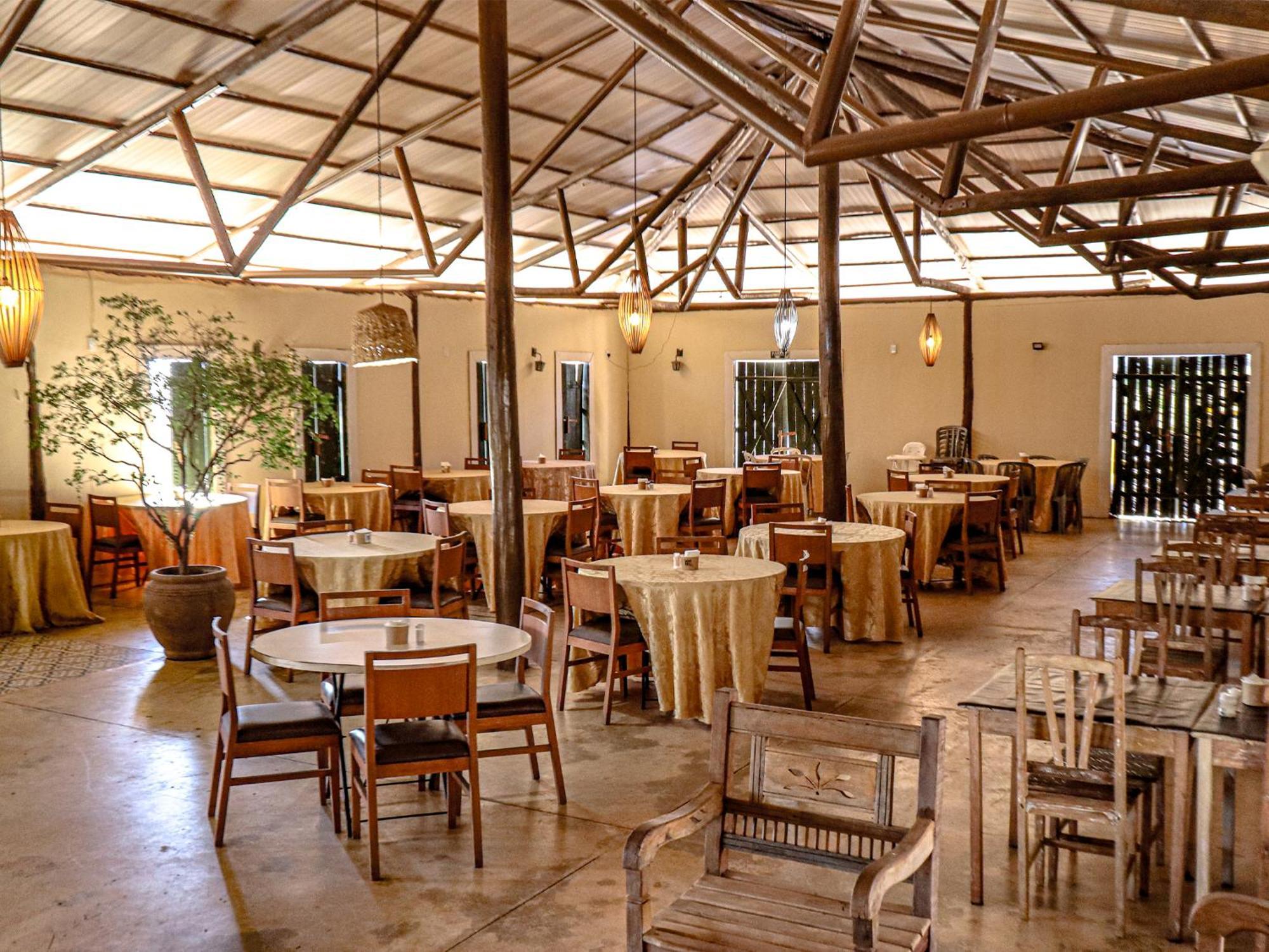 Ranchos 30 Hotel Fazenda Hidrolandia  Esterno foto