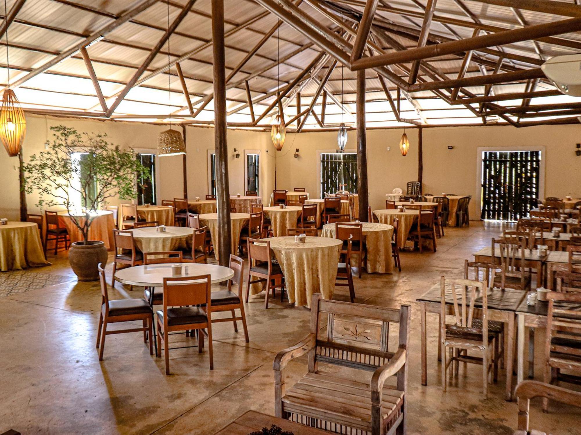 Ranchos 30 Hotel Fazenda Hidrolandia  Esterno foto