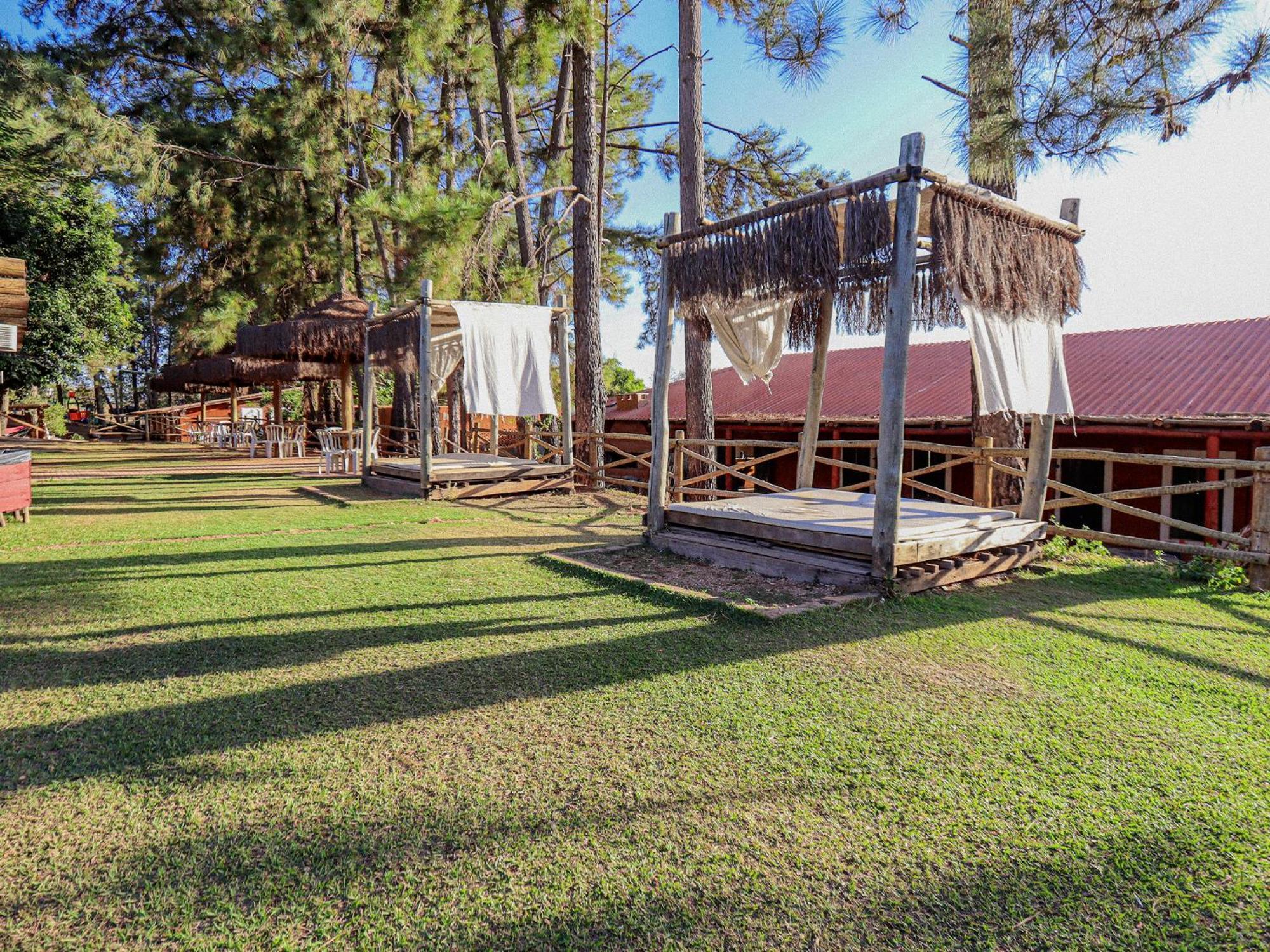 Ranchos 30 Hotel Fazenda Hidrolandia  Esterno foto